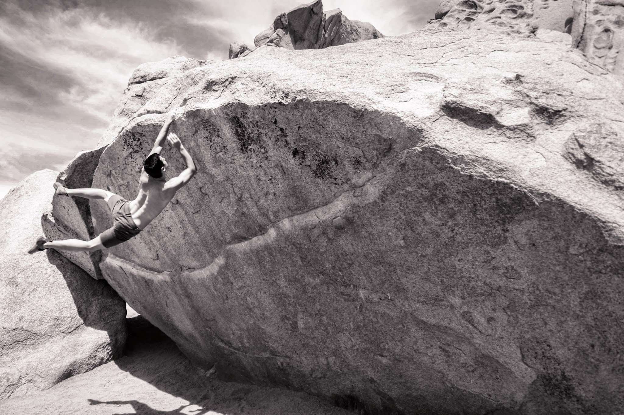 Itai catching the lip on Iron Fly, (V9)